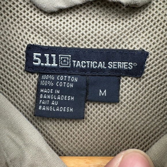 5.11 Tactical Shirt Men's Size M Khaki Long Sleeve Button Up Cotton Work Duty - Picture 4 of 16